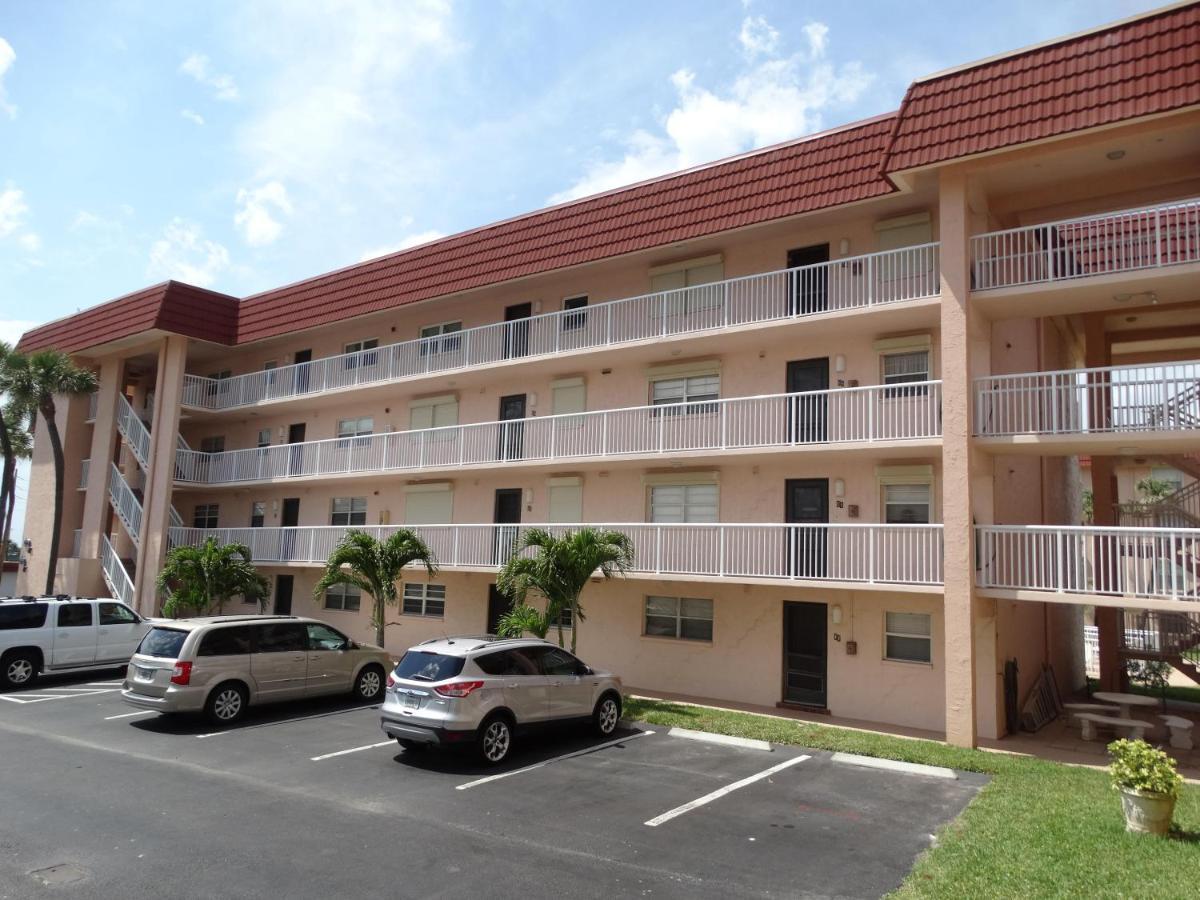 Spanish Main Unit 4- Direct Oceanfront Condo! Cocoa Beach Exterior photo