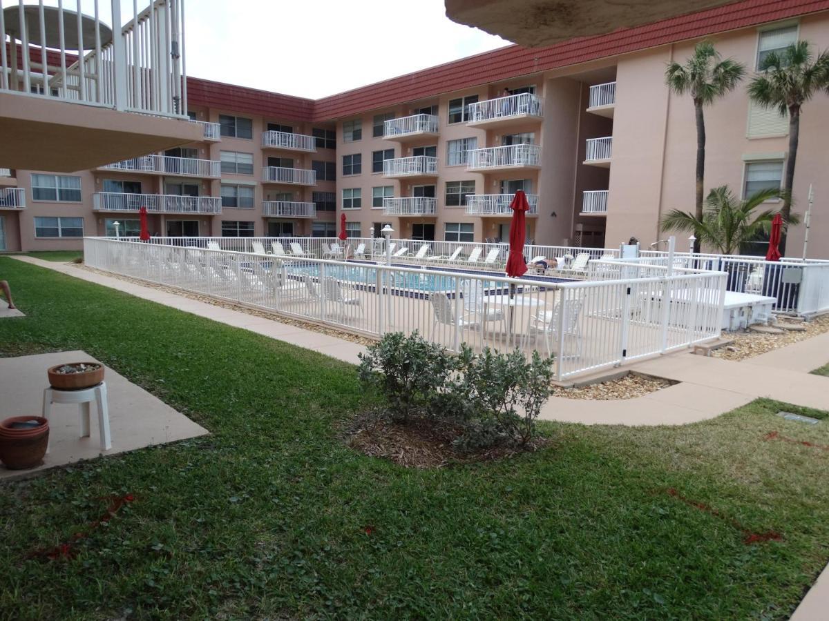 Spanish Main Unit 4- Direct Oceanfront Condo! Cocoa Beach Exterior photo