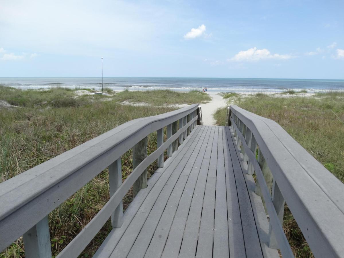 Spanish Main Unit 4- Direct Oceanfront Condo! Cocoa Beach Exterior photo